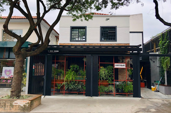 Luinguine com camarões na páscoa do Motique Luinguine com camarões na páscoa do Motique