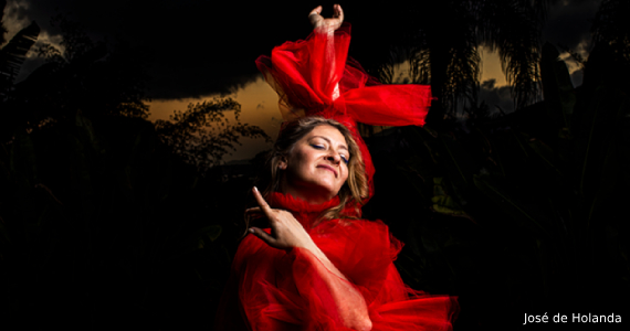 Janayna Pereira no Sesc 24 de Maio