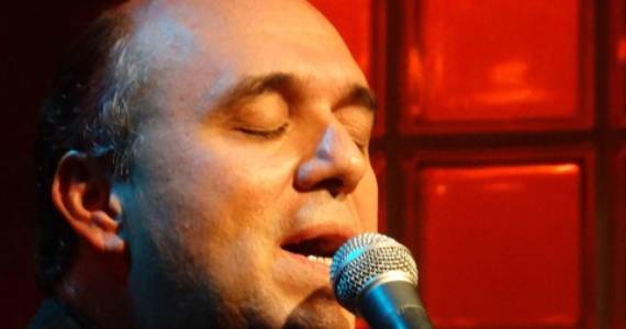 Juca Novaes faz show  no Fino Bossa Nova