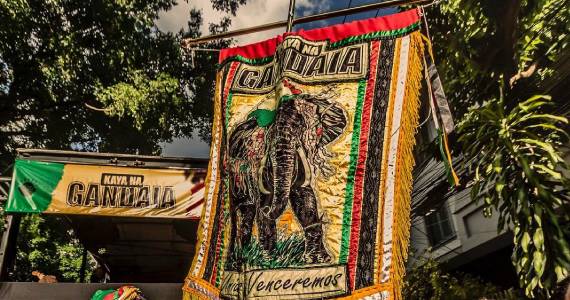 Bloco Kaya na Gandaia na Avenida Paulo VI