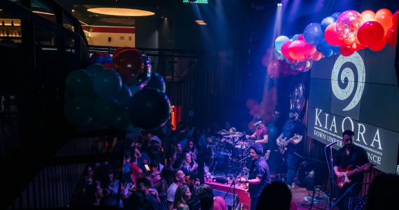 Festa Reggaeton no Kia Ora