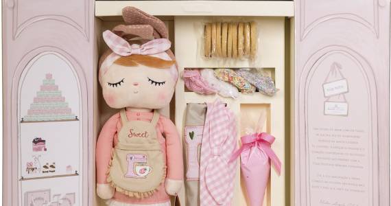 Mariana Junqueira lança kit boneca para o Dia das Crianças com aula de Cookies