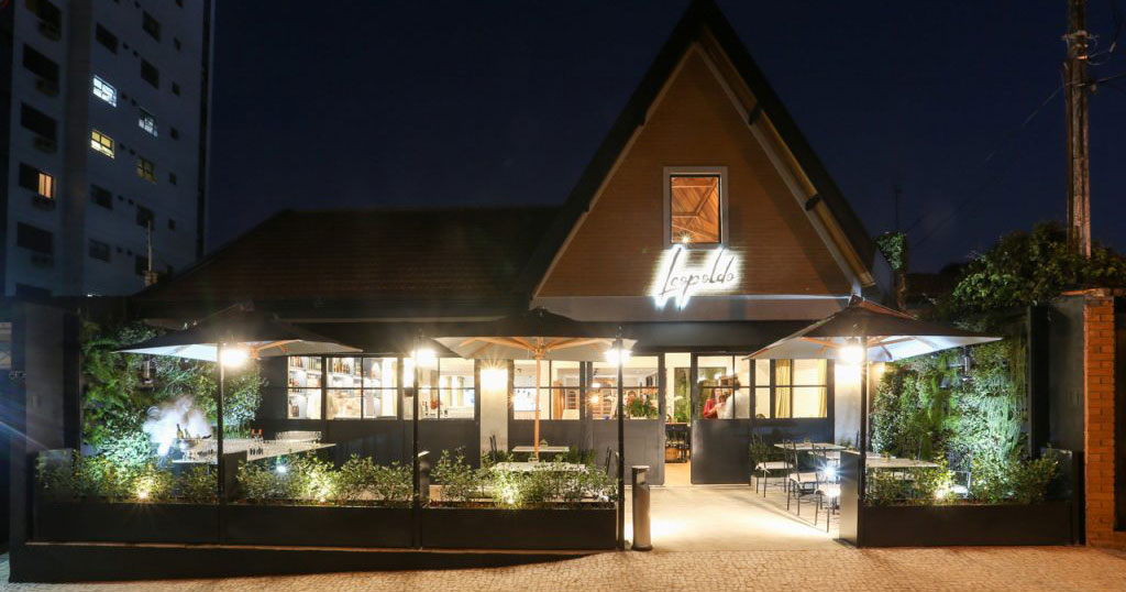 Leopoldo Restaurante oferece Happy Hour para os clientes Leopoldo Restaurante oferece Happy Hour para os clientes