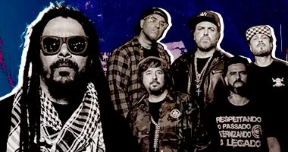 Marcelo Falcão e Charlie Brown Jr. no Clube Juventus Marcelo Falcão e Charlie Brown Jr. no Clube Juventus