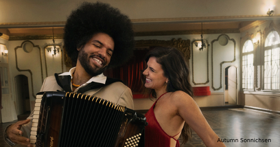 Mariana Aydar e Mestrinho no Sesc Pompeia Mariana Aydar e Mestrinho no Sesc Pompeia