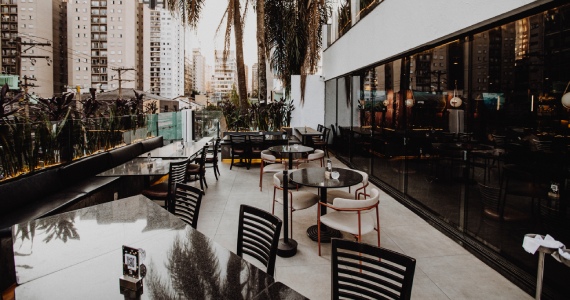 Almoço Especial de Natal no Meet & Eat Fusion Cuisine Almoço Especial de Natal no Meet & Eat Fusion Cuisine