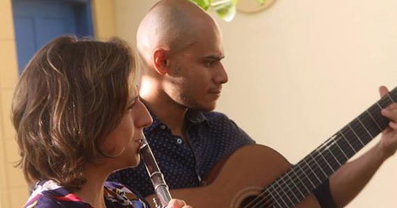 O Projeto Música no Jardim do Sesc São Caetano traz Duo entre latinos