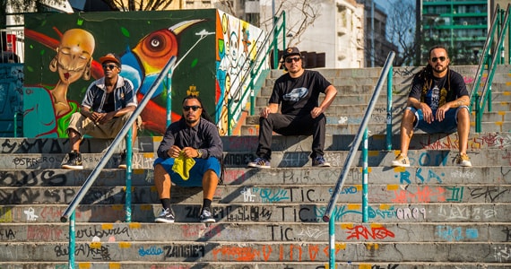 Carioca Club festeja o Dia do Samba Rock com show da banda Os Opalas