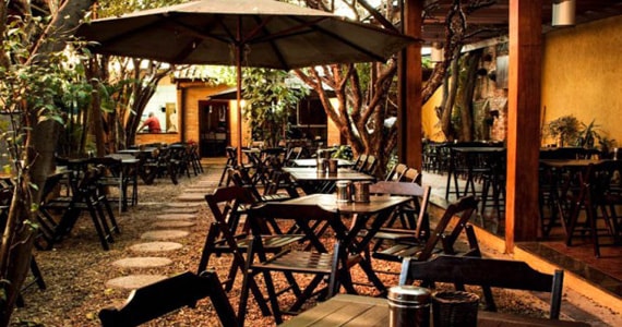 Dia de Ritmos Variados no Quintal do Espeto Vila Madalena