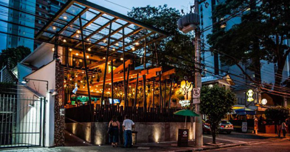 Show de Ritmos Variados e Samba no Quintal do Espeto Vila Mariana