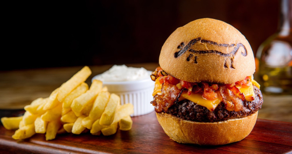 Dia do Hambúrguer no Pobre Juan - Vila Olímpia