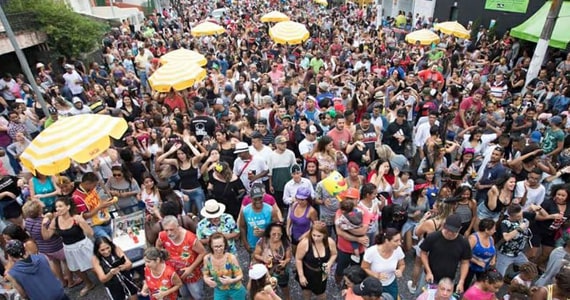 Bloco Sacada da Gil no Carnaval de Rua do Jaçanã em São Paulo Eventos BaresSP 570x300 imagem