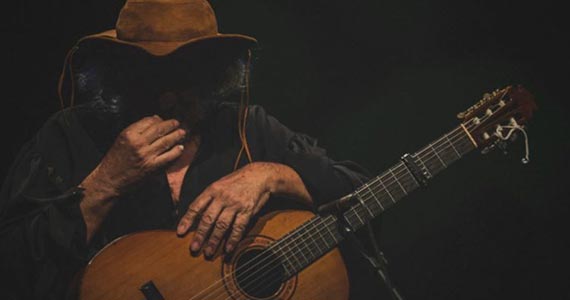Elomar e seu filho João Omar se apresentam no Sesc de 24 de Maio Elomar e seu filho João Omar se apresentam no Sesc de 24 de Maio