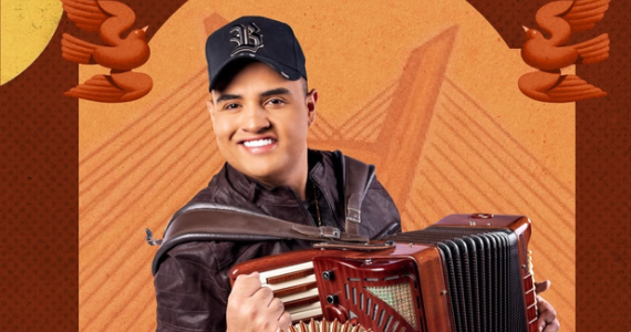 Varanda Estaiada recebe Tarcísio do Acordeon em noite de piseiro