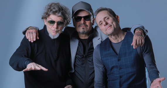 Titãs no palco do Terra SP