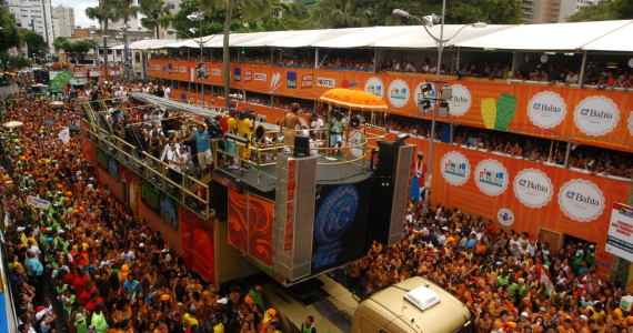 Bloco DRE e Convidados na Avenida Faria Lima Bloco DRE e Convidados na Avenida Faria Lima