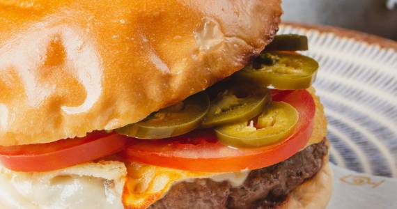 Dia Mundial do Hambúrguer do BEC Bar