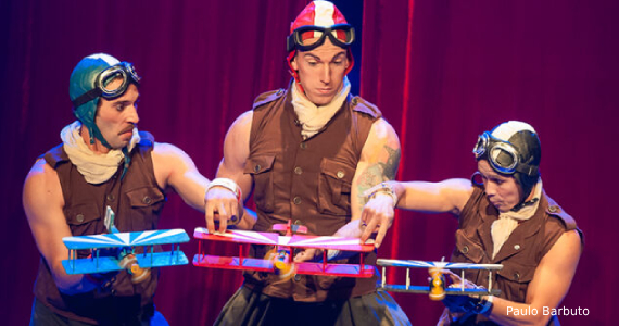 Espetáculo VaiqueuVôo no SESC Santo Amaro