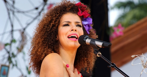 Vanessa da Mata apresenta seu novo álbum Caixinha de Música no Sesc Belenzinho Eventos BaresSP 570x300 imagem
