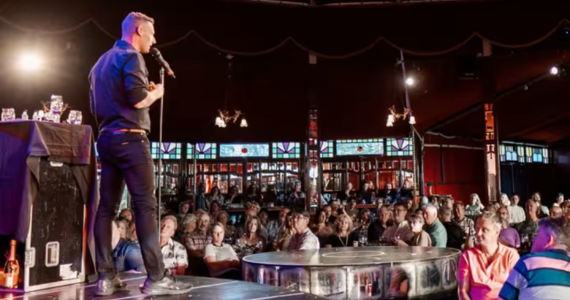 An Idiot's Guide to Wine une stand-up comedy e degustação de vinhos An Idiot's Guide to Wine une stand-up comedy e degustação de vinhos