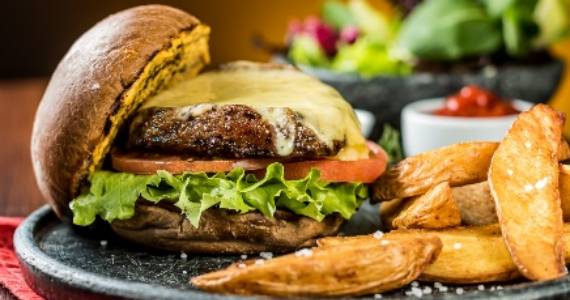 Dia do Sanduíche no Zillis Bar Lounge