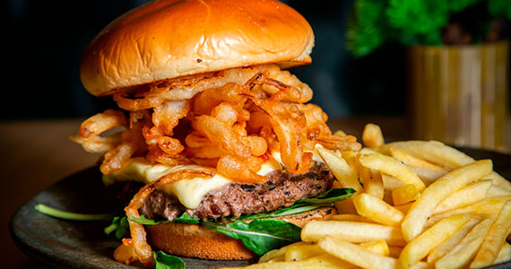 A Ventana Bar comemora o Dia Mundial do Hambúrguer com promoção especial