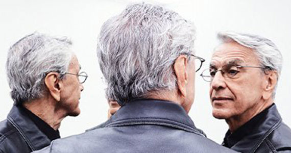 Caetano Veloso realiza show intimista no Espaço Unimed