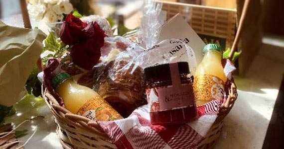 Casarìa SP celebra Dia das Mães com doces e cesta de café da manhã