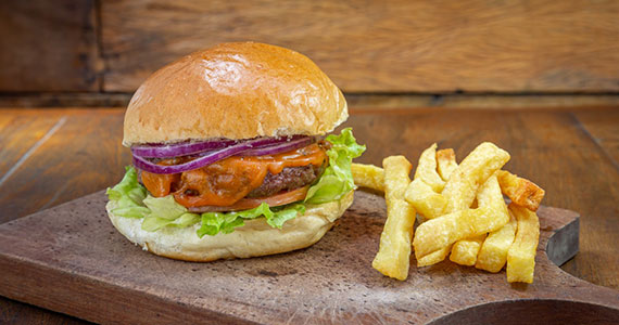 12 Burger and Beer participa do Festival Semana do Hambúrguer com promoção