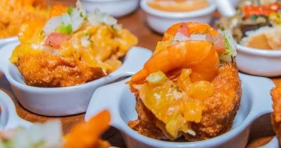 O restaurante Dina Comidas Típicas participa do 7º Festival Gastronômico de São Vicente