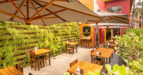 Restaurante Duas Terezas recebe a chef Madu Melo para jantar especial