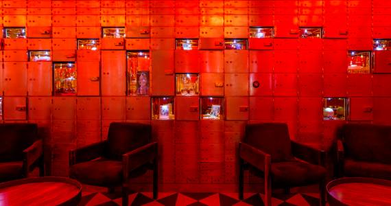 Exposição “O valor de uma lembrança” em cartaz no Bar do Cofre SubAstor