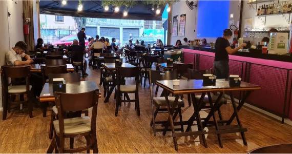 Rodízio de espetinhos no Freedom Kitchen