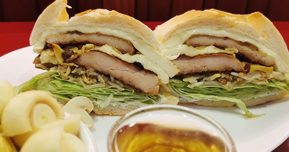 Bar Mortadela Brasil lança sanduíche Grande Galo, em homenagem ao campeão brasileiro Eventos BaresSP 570x300 imagem