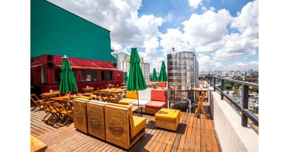 Festa Junina no bar Oh Freguês