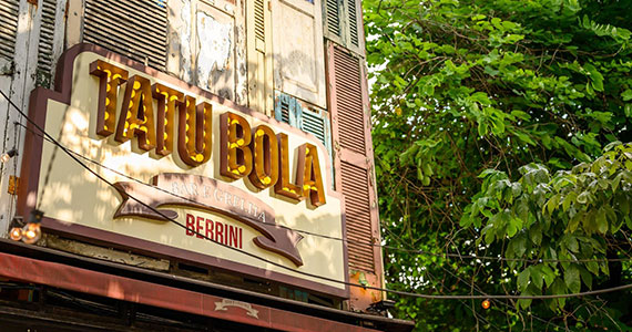 Tatu Bola promove ação social para o Mês das Crianças