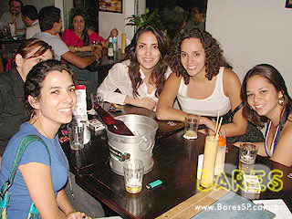 Gastronomia e diversão no Gongo Bar - Ação Blowtex Gastronomia e diversão no Gongo Bar - Ação Blowtex