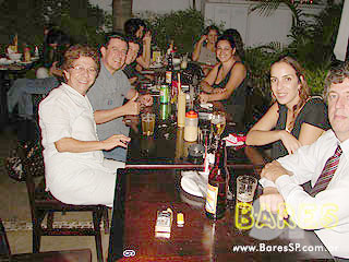 Gastronomia e diversão no Gongo Bar - Ação Blowtex Gastronomia e diversão no Gongo Bar - Ação Blowtex