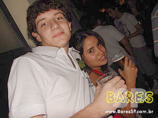 Som ambiente e cerveja bem gelada no Seu Justino Som ambiente e cerveja bem gelada no Seu Justino