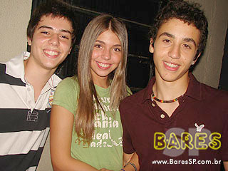 Som ambiente e cerveja bem gelada no Seu Justino Som ambiente e cerveja bem gelada no Seu Justino