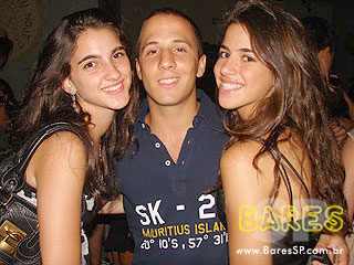 Som ambiente e cerveja bem gelada no Seu Justino Som ambiente e cerveja bem gelada no Seu Justino