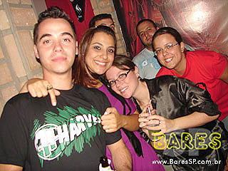 Sábado animado no Athens Bar Sábado animado no Athens Bar