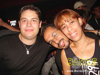 Sábado animado no Athens Bar Sábado animado no Athens Bar