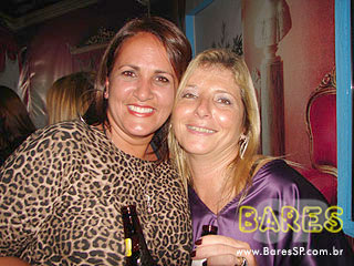 Sábado animado no Athens Bar Sábado animado no Athens Bar