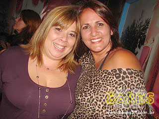 Sábado animado no Athens Bar Sábado animado no Athens Bar