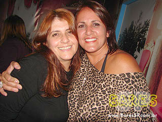 Sábado animado no Athens Bar Sábado animado no Athens Bar