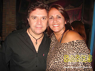 Sábado animado no Athens Bar Sábado animado no Athens Bar