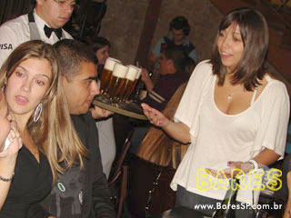 Noite animada no Boteco Ferraz Noite animada no Boteco Ferraz