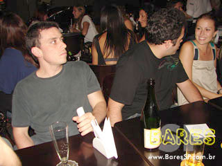 Noite animada no Boteco Ferraz Noite animada no Boteco Ferraz