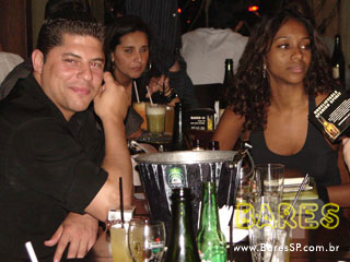 Noite animada no Boteco Ferraz Noite animada no Boteco Ferraz